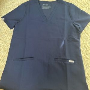 Brand new Casma Small top